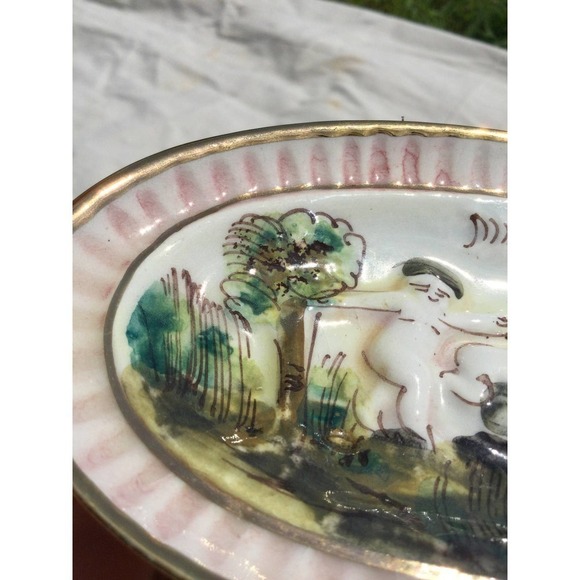 Capodimonte Italian trinket dish 5” ceramic cherub angels Italy country m.a.s. - Picture 3 of 10